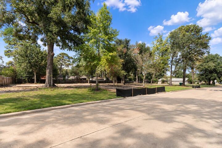 Property Photo: 10238 Ivyridge Road TX 77043