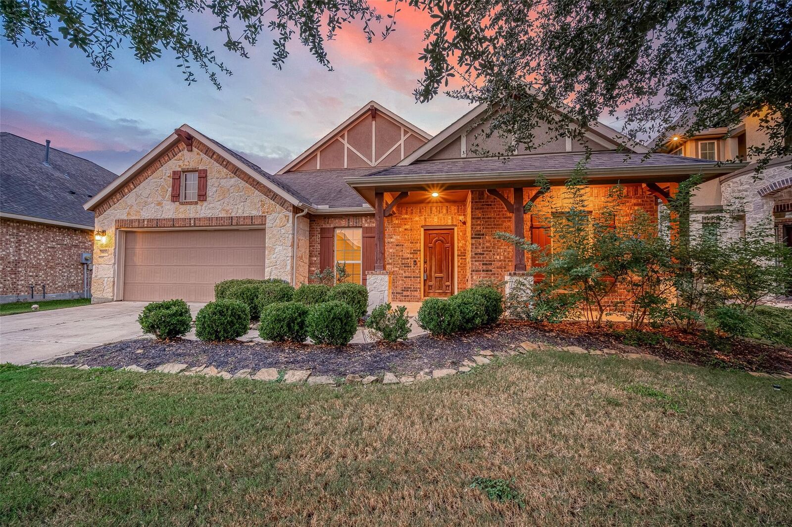 Property Photo: 9614 Hideaway Green Drive TX 77406