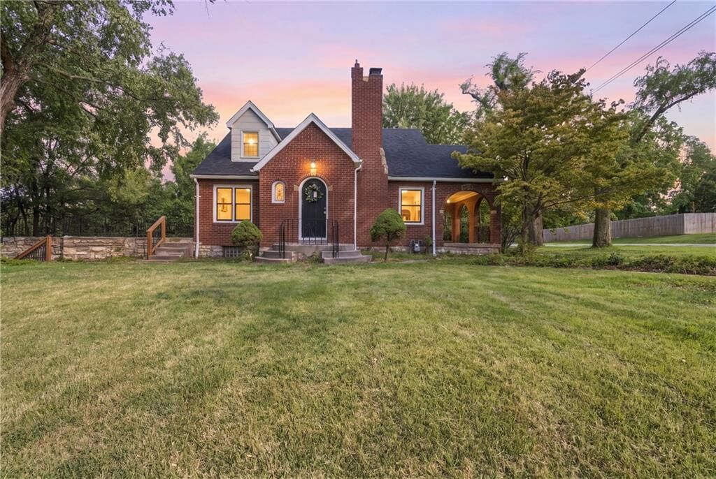Property Photo:  4400 Garfield Avenue  KS 66102 