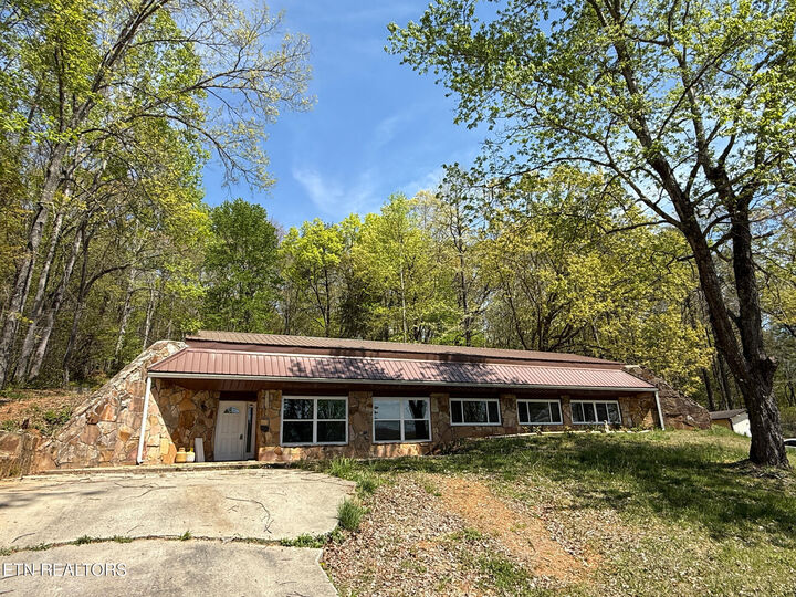 Property Photo:  522 College Grove Rd  TN 37854 