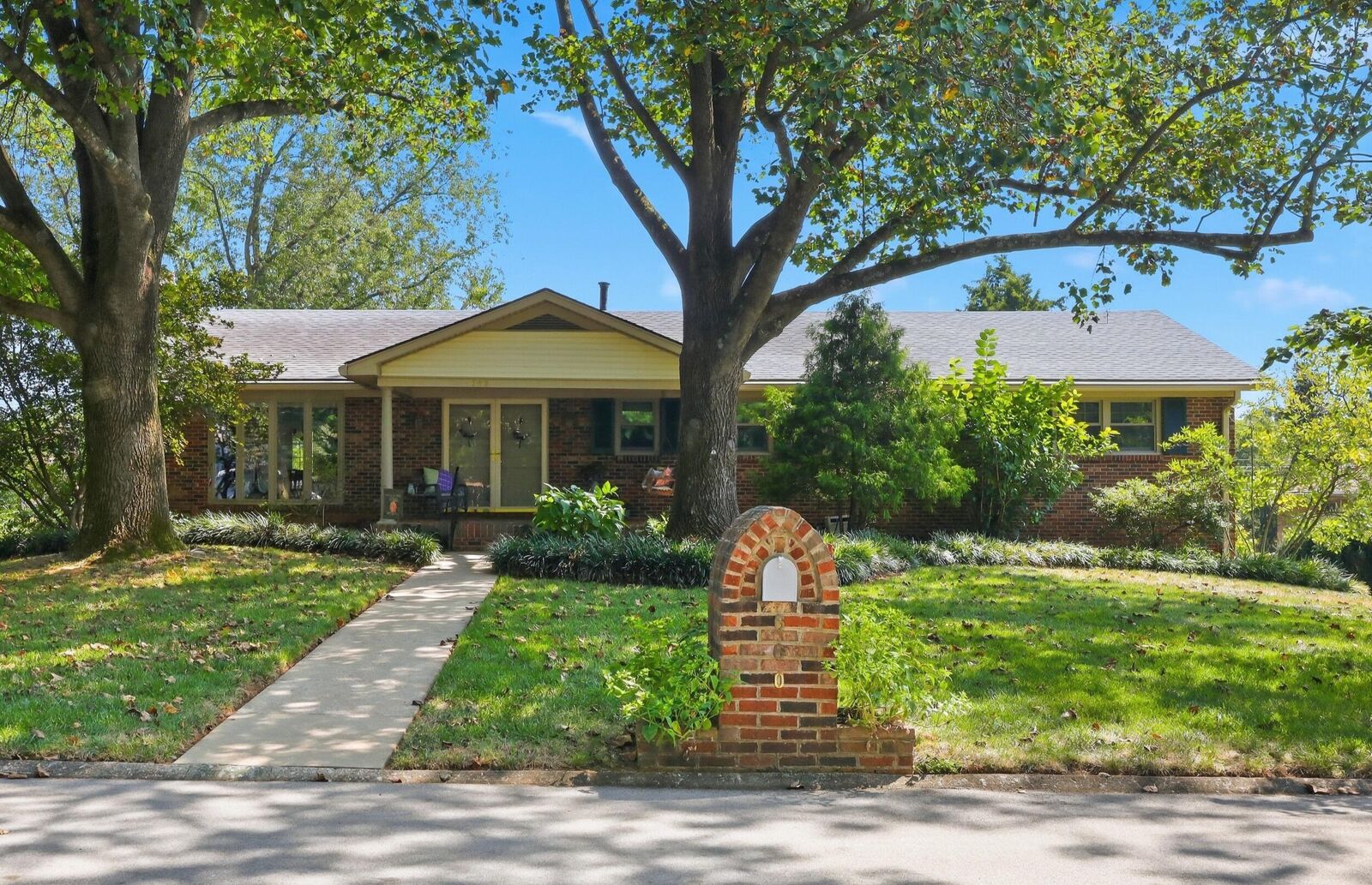 Property Photo:  660 Shasta Circle  KY 40503 