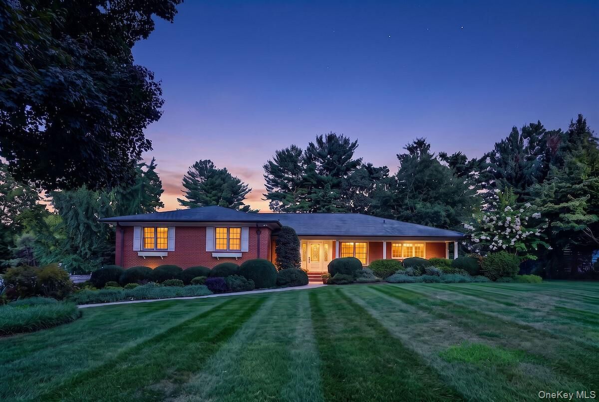Property Photo:  169 Clinton Avenue  NY 10522 