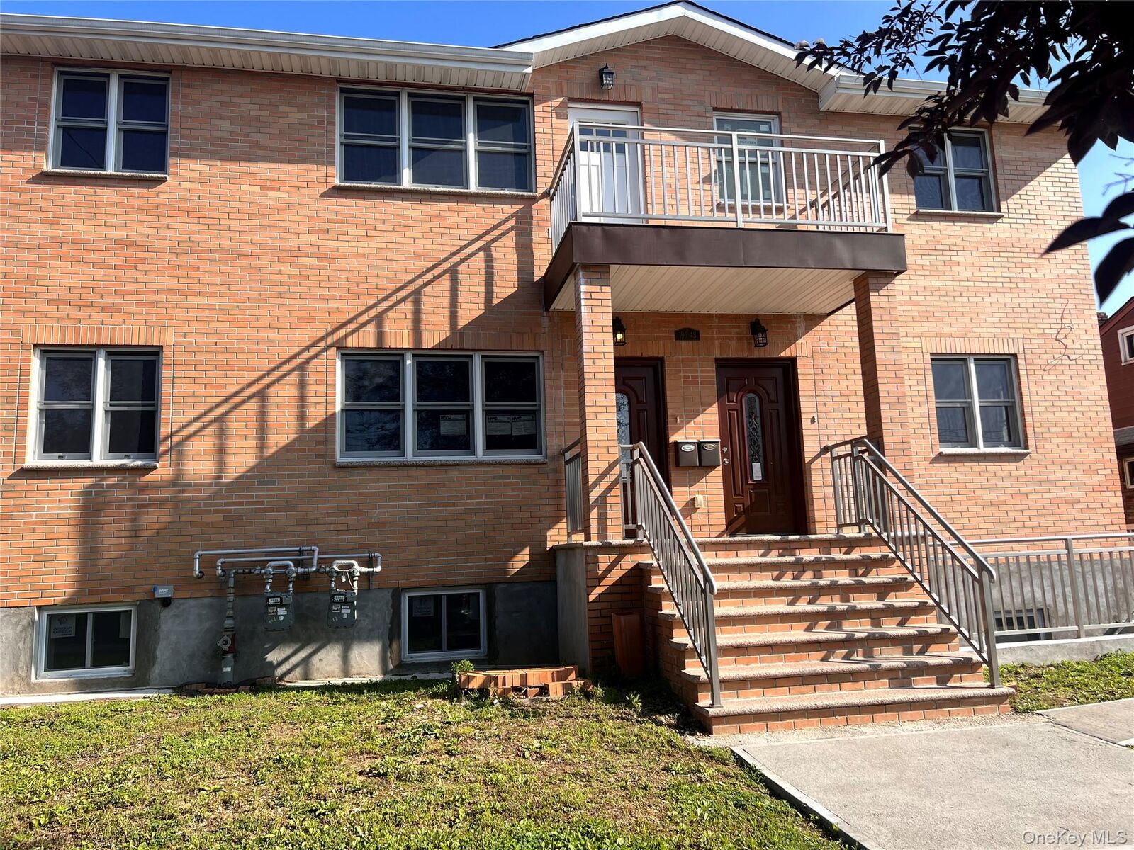 Property Photo:  19605 45th Avenue  NY 11358 