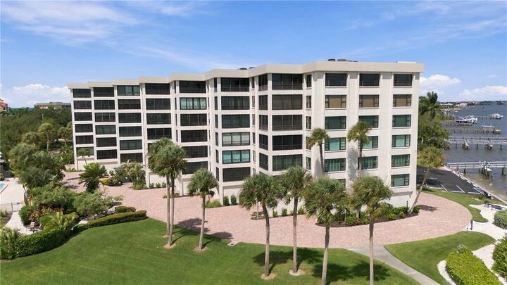 Property Photo:  8701 Midnight Pass Road 304A  FL 34242 