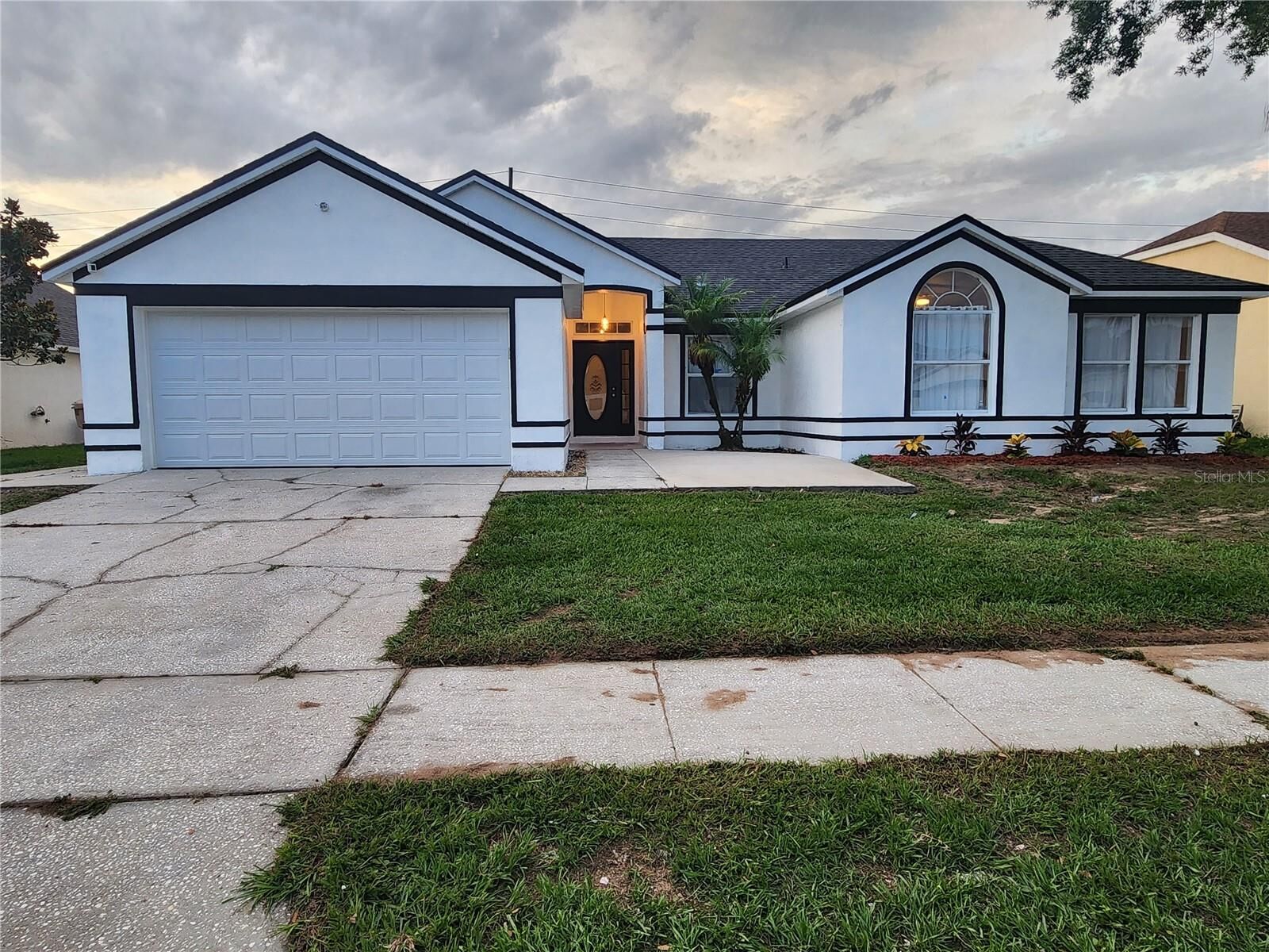 Property Photo:  2883 Picadilly Circle  FL 34747 