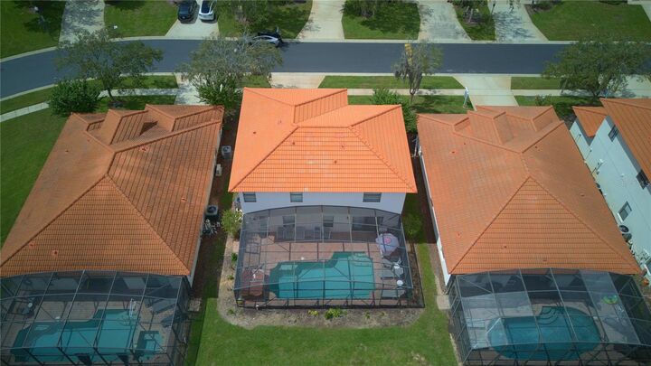 Property Photo: 16617 Caribbean Breeze Way FL 34714