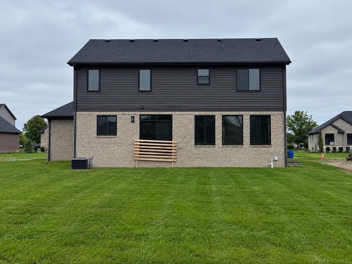Property Photo:  45537 Gable Drive  MI 48088 