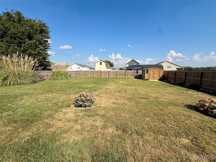 Property Photo:  522 Deer Run  IL 62067 