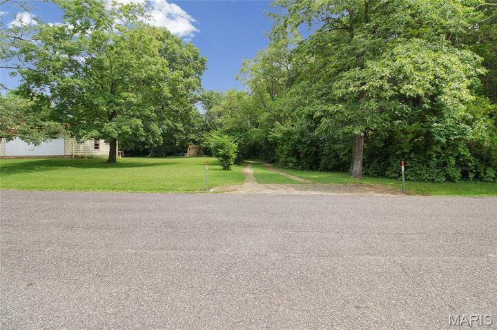Property Photo:  137 Christland Drive  MO 63080 