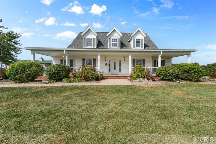 Property Photo: 8053 N State Route 159 IL 62067