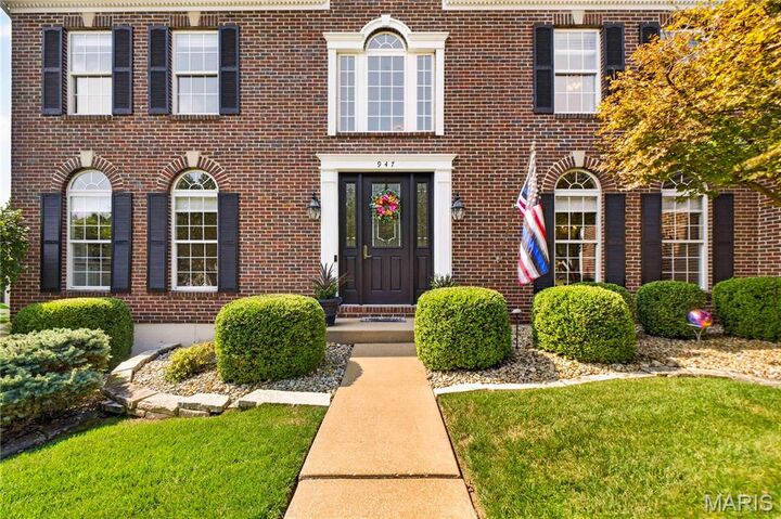 Property Photo: 947 Crown Pointe Estates Drive MO 63021