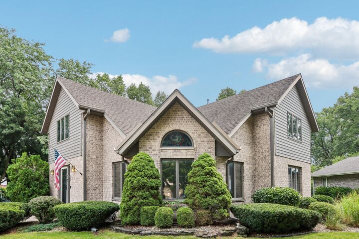 Property Photo:  432 Jennifer Ave  WI 53105 