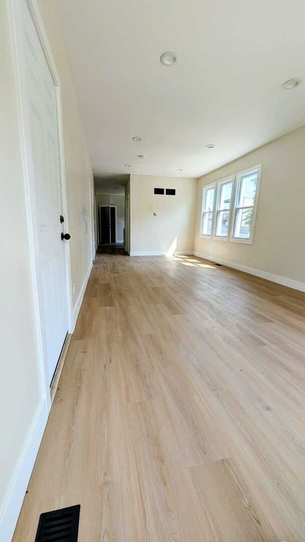 Property Photo: 5445 S Winchester Avenue IL 60621