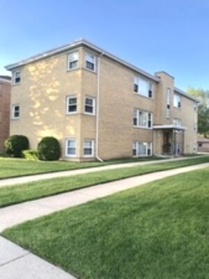 Property Photo: 8609 N Milwaukee Avenue Ge IL 60714