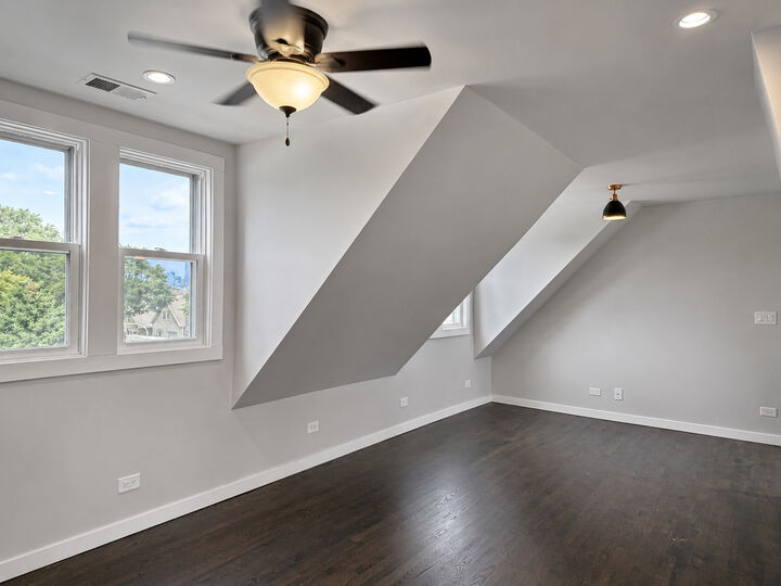 Property Photo: 3610 S Seeley Avenue 3 IL 60609