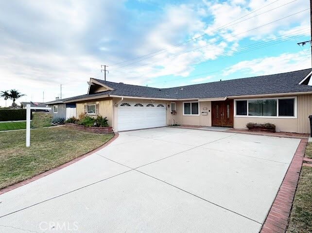 Property Photo:  6631 Walton Dr  CA 92647 