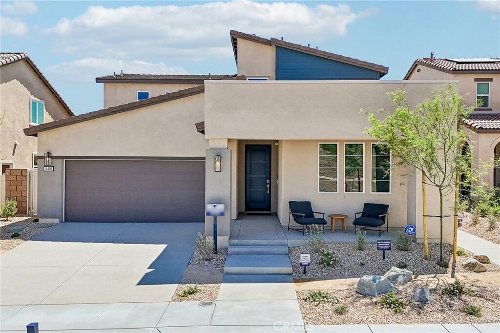 Property Photo:  15589 Tomahawk Street  CA 92394 
