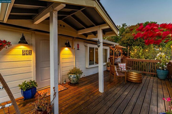 Property Photo:  341 Paloma Ct  CA 94553 