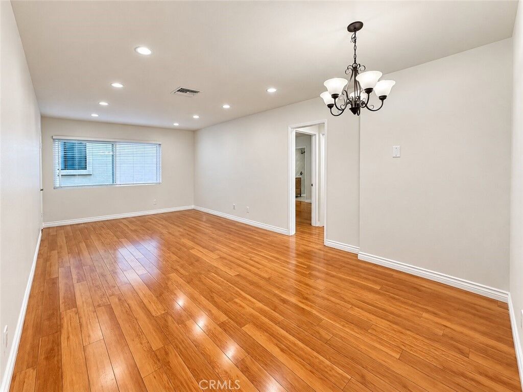 Property Photo: 1126 Elm Avenue 4 CA 91201