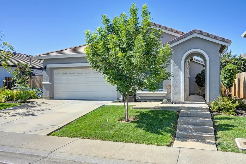 Property Photo: 4243 Choteau Circle CA 95742