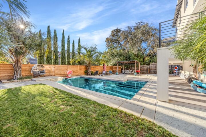 Property Photo:  2501 Knoll Court  CA 95765 