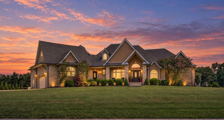 Property Photo: 816 Yorkbar Court TN 37043