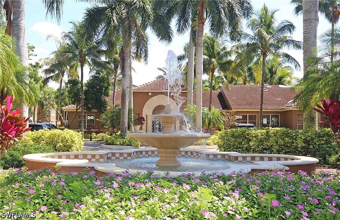 Property Photo:  1160 Reserve Way 305  FL 34105 