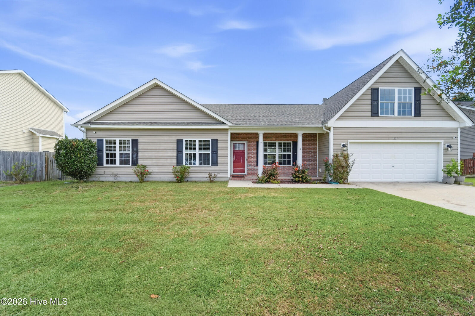 Property Photo:  207 Bonanza Drive  NC 28574 
