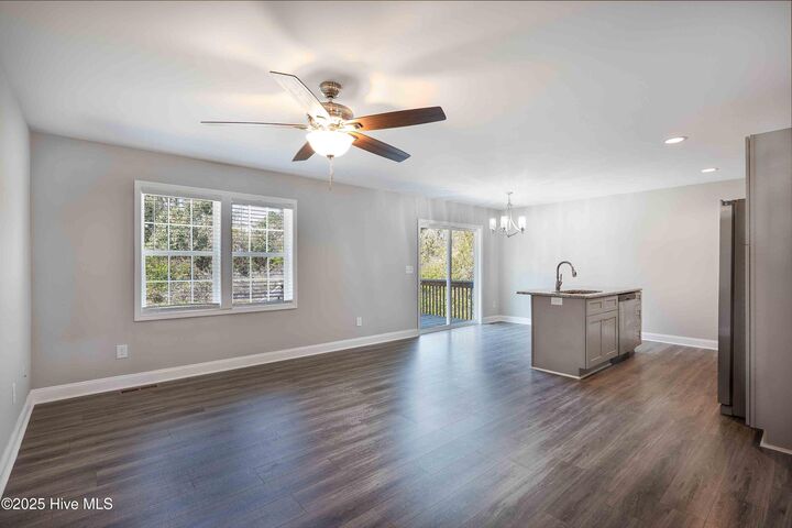 Property Photo: 1130 W Indiana Avenue NC 28387