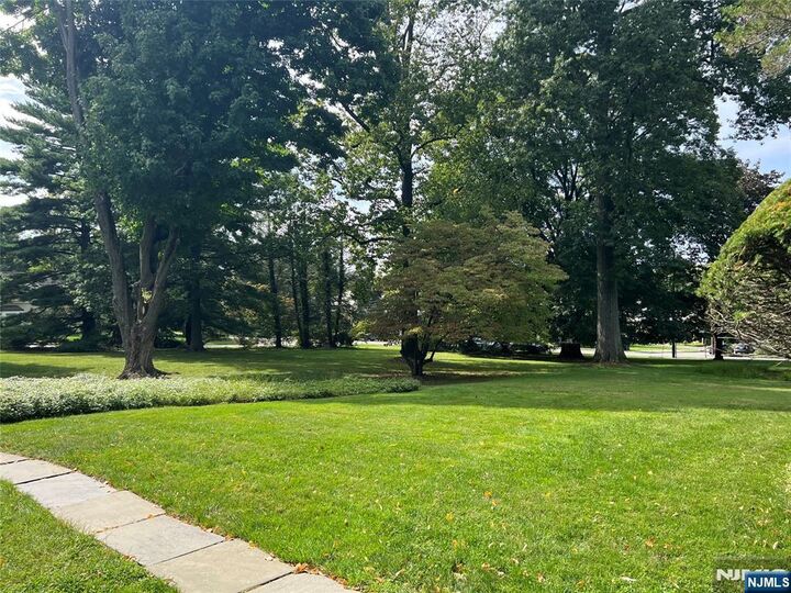 Property Photo:  45 Dwight Place 8  NJ 07631 