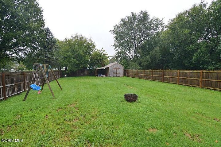 Property Photo: 4216 Northshire Road OH 43611