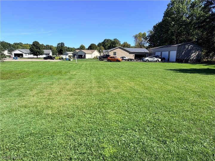 Property Photo:  7 Tami Court  OH 44410 