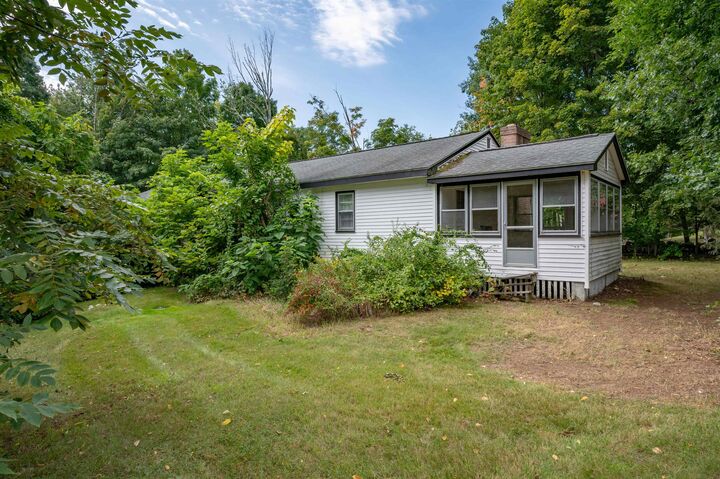 Property Photo:  136 Maple Avenue  NH 03811 
