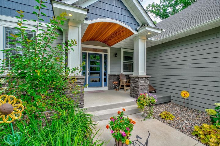 Property Photo: 19180 Meadowridge Ln Circle N MN 55047