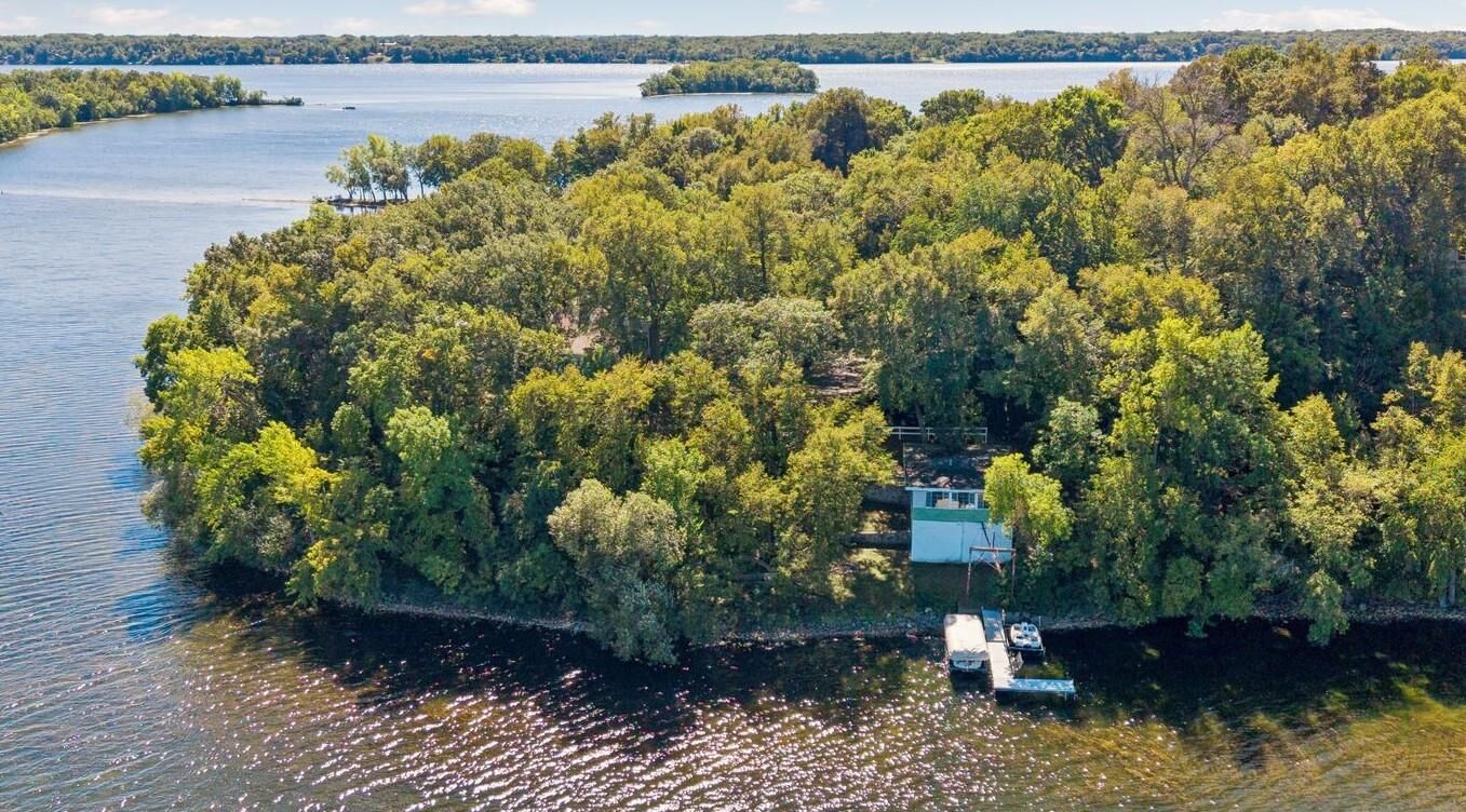 Property Photo: 15376 Crestland Road MN 56362