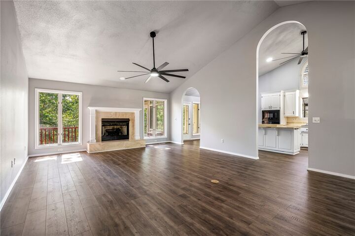 Property Photo:  15 Breton Way  AR 72715 