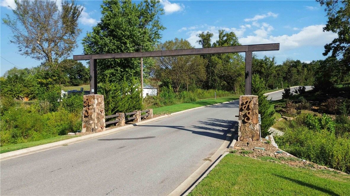 Property Photo: 11333 Stillhouse Springs AR 72713
