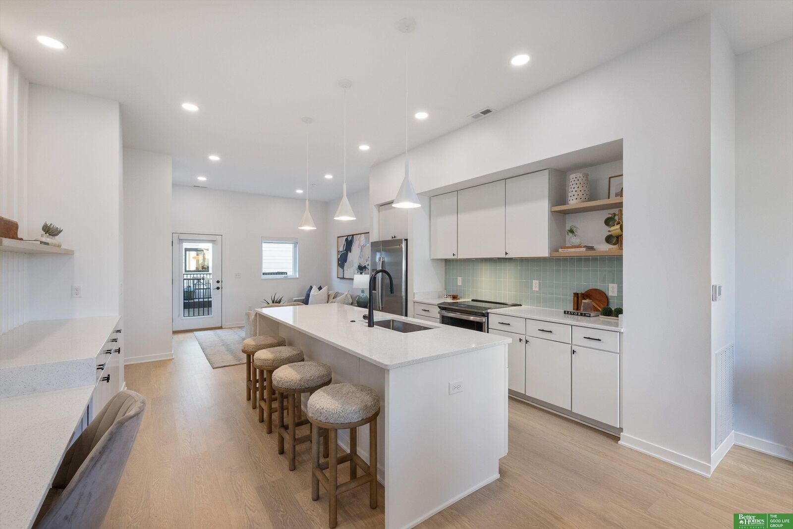 Property Photo:  5325 Elmwood Plaza  NE 68106 