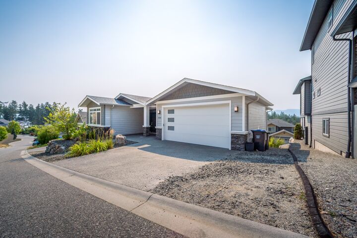 Photo de la propriété: 2420 Tallus Heights Drive BC V4T 3M2