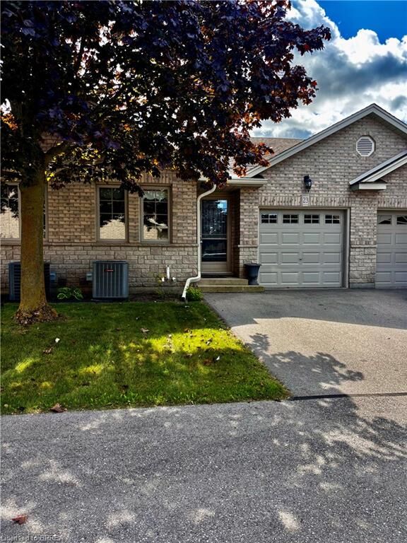 Property Photo:  24 Griffiths Drive 23  ON N3L 4C5 