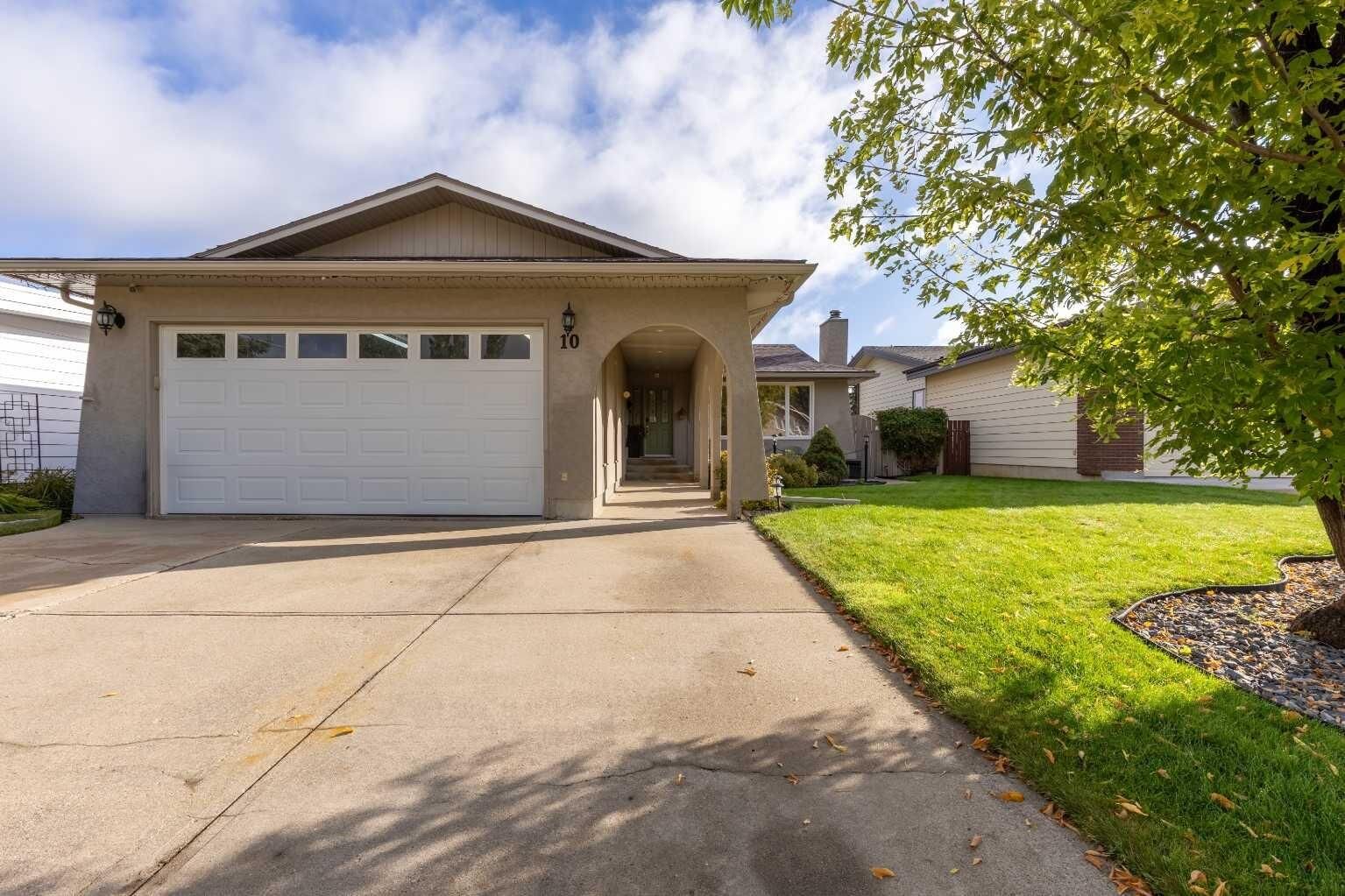 Property Photo:  10 Seneca Place W  AB T1K 4M7 