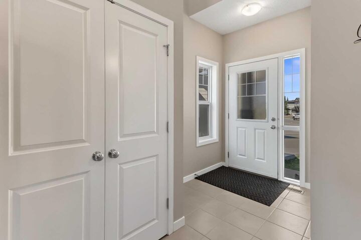 Property Photo:  13 Panora View NW  AB T3K 0R8 