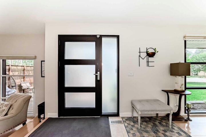 Property Photo:  36 Norseman Place NW  AB T2K 5M6 