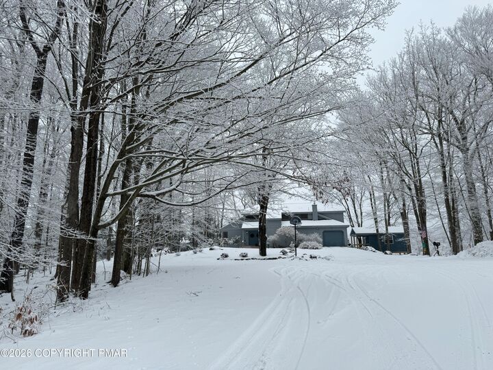 Property Photo: 136 Birch Ledge Road PA 18325