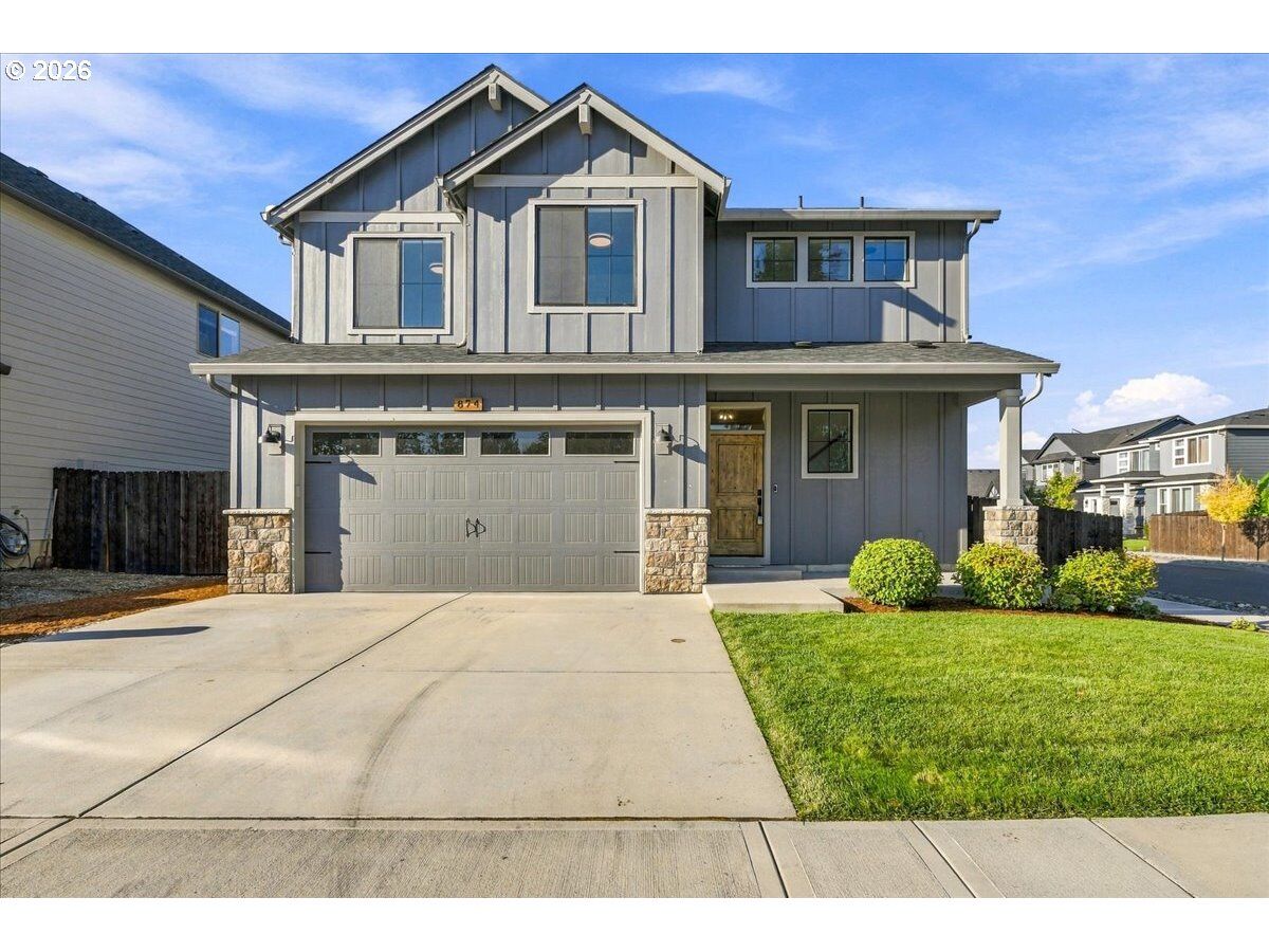Property Photo:  874 SE 37th St  WA 98604 