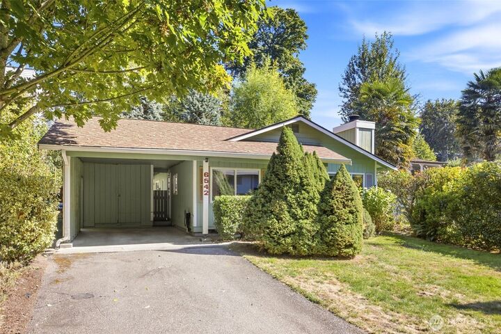 Property Photo:  6542  24th Avenue SW  WA 98106 