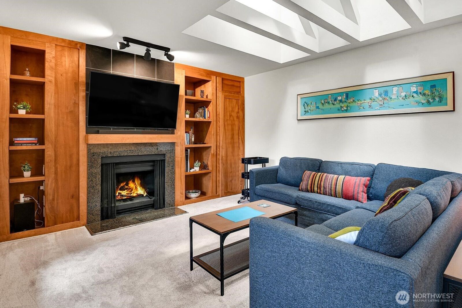 Property Photo: 15406 NE 15th Place 24 WA 98007