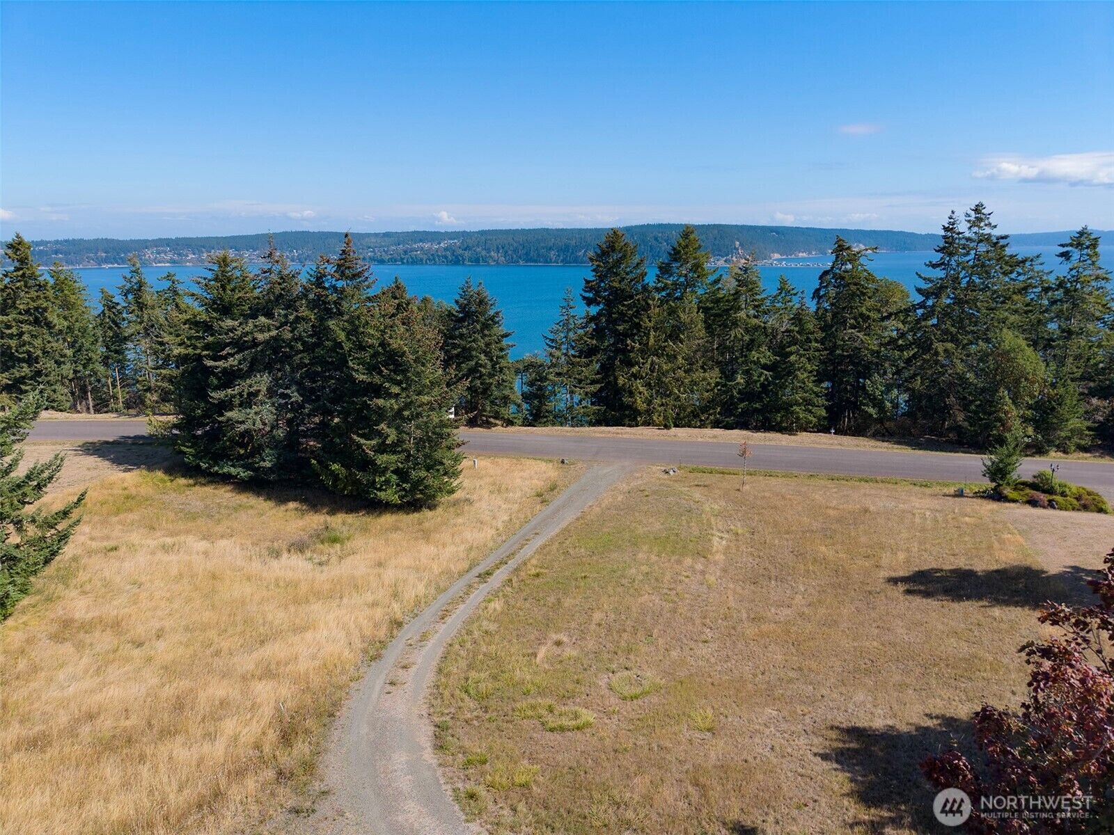 Property Photo:  9999  Discovery View Drive  WA 98382 