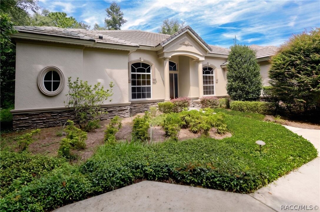Property Photo:  2320 N Hickory Glen Point  FL 34442 