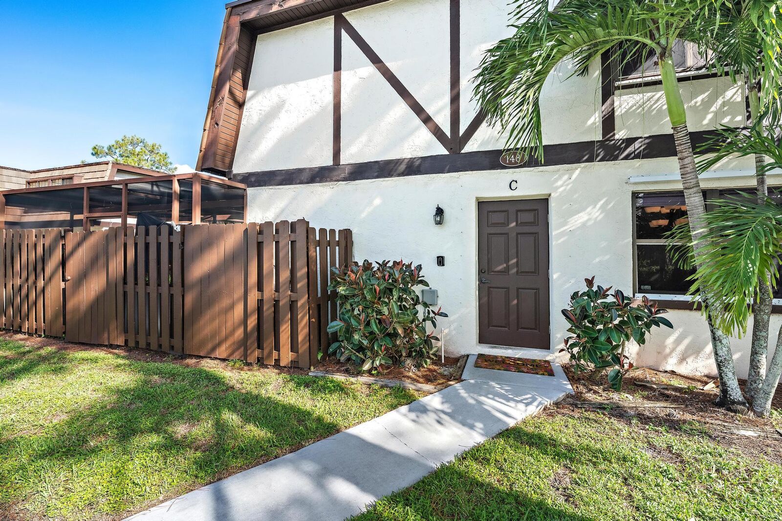 Property Photo: 148 Weybridge Circle C FL 33411